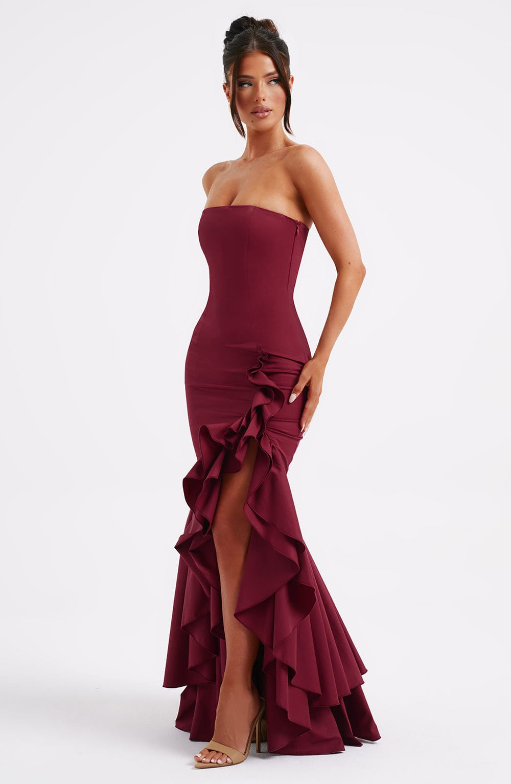 Maxi Dress — Elegant, Flowing Maxi Silhouette