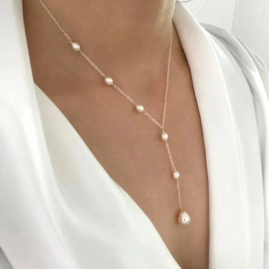 Vintage Pearl Necklace with Pendant