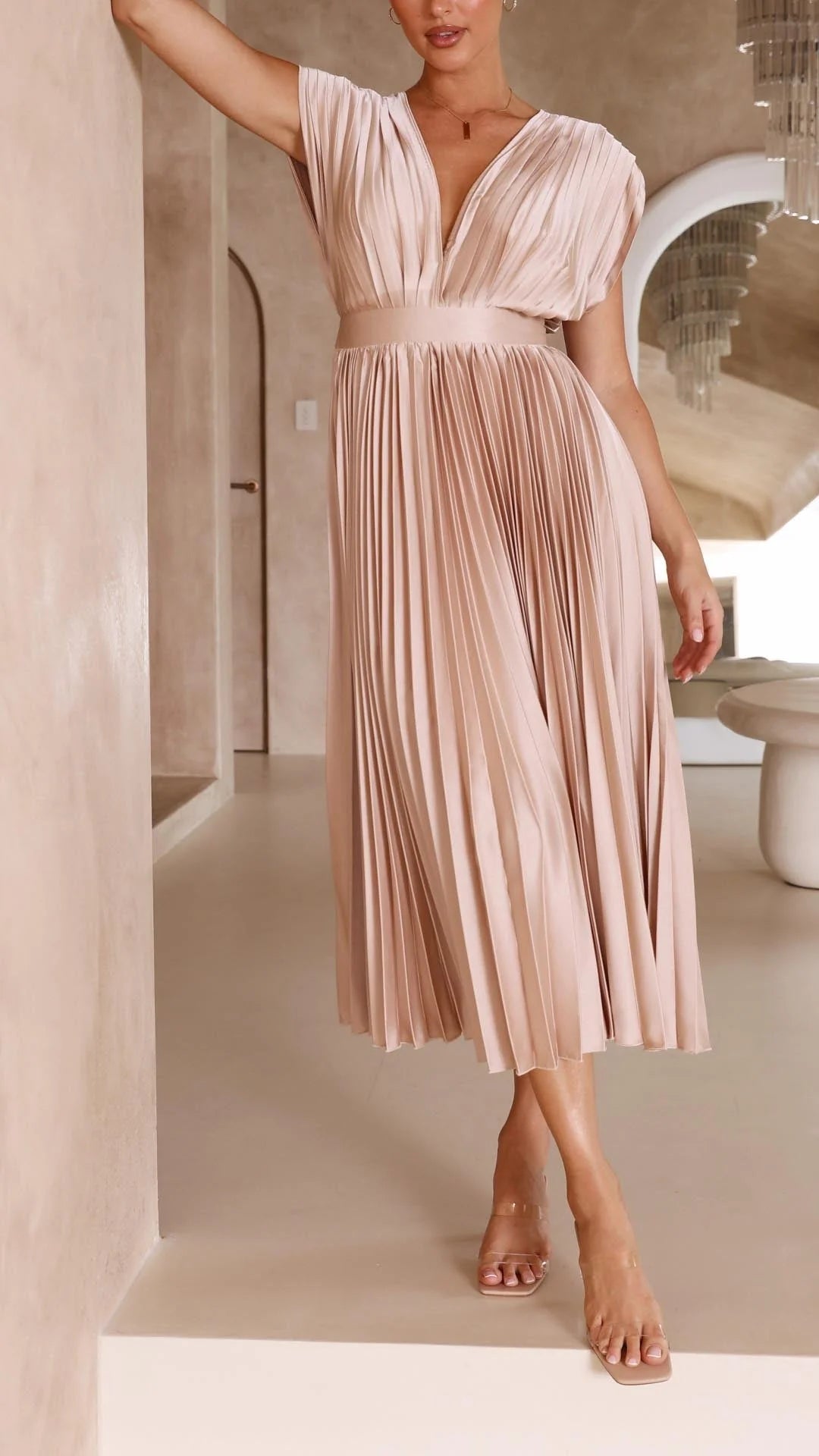 Elegant Pleated Maxi Dress