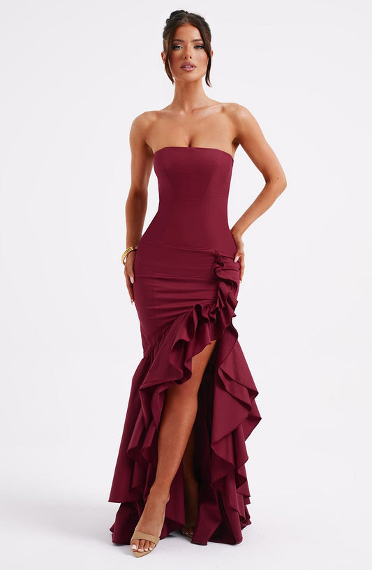 Maxi Dress — Elegant, Flowing Maxi Silhouette