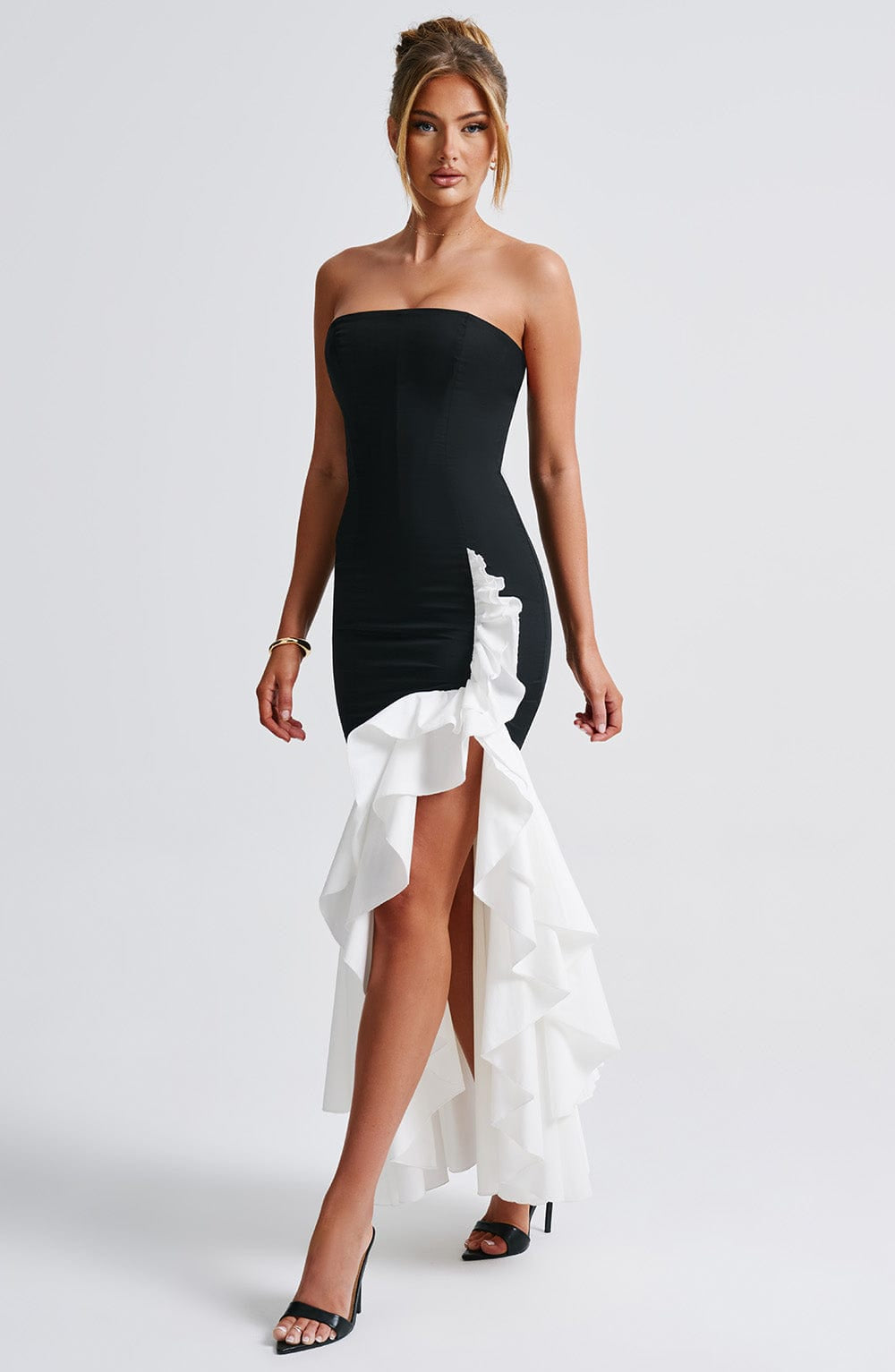 Maxi Dress — Elegant, Flowing Maxi Silhouette