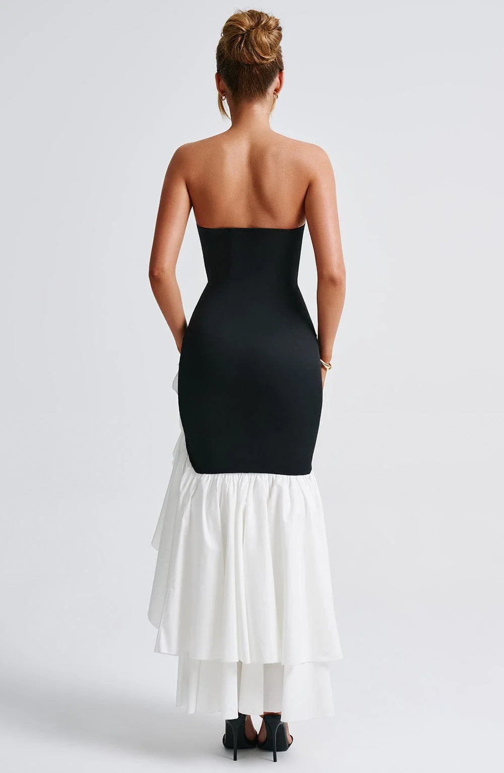 Maxi Dress — Elegant, Flowing Maxi Silhouette